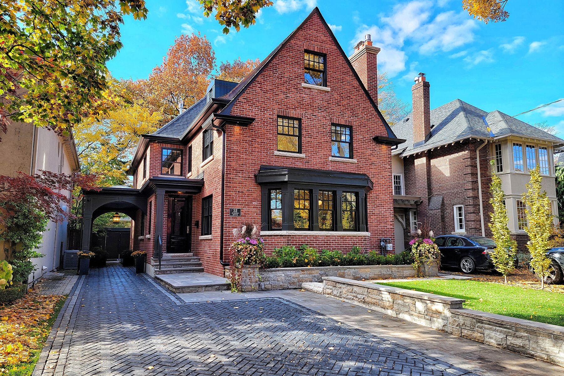 32 Hudson Dr, Toronto, Ontario Sotheby's International Realty Canada