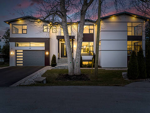458 Jeanette Drive, Oakville