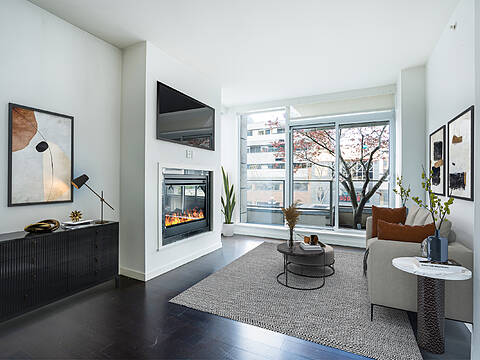 305-707 Courtney Street, Victoria