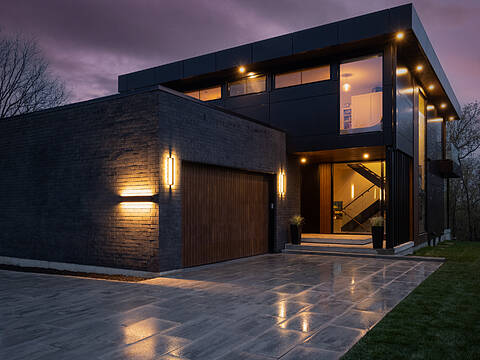 662 Harvest Rd, Hamilton