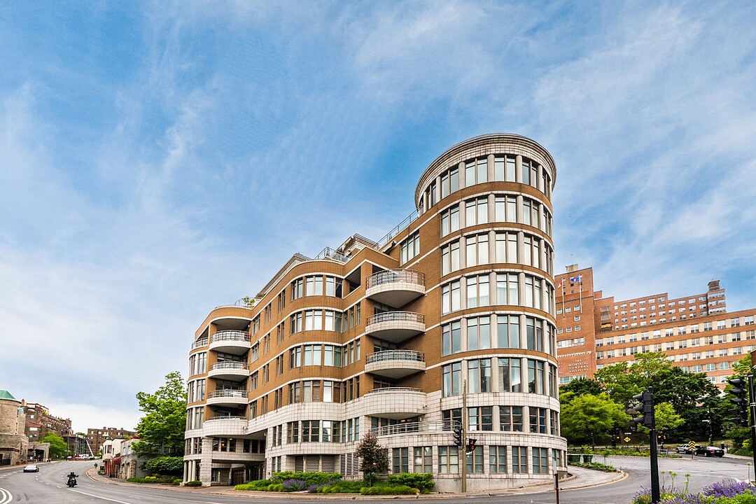 1605 Av. du Docteur-Penfield, Apt. 305, Ville-Marie, Québec
