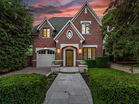 84 Kingsway Cres, Toronto