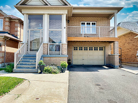 9 Denim Dr, Brampton