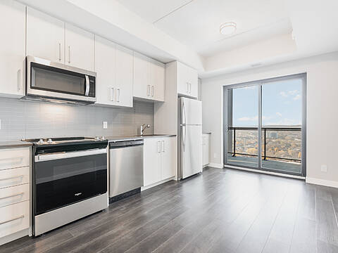 15 Queen St S #2105, Hamilton