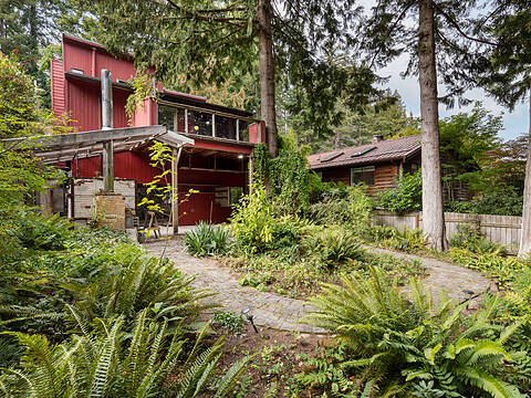 6450 Imperial Avenue, West Vancouver