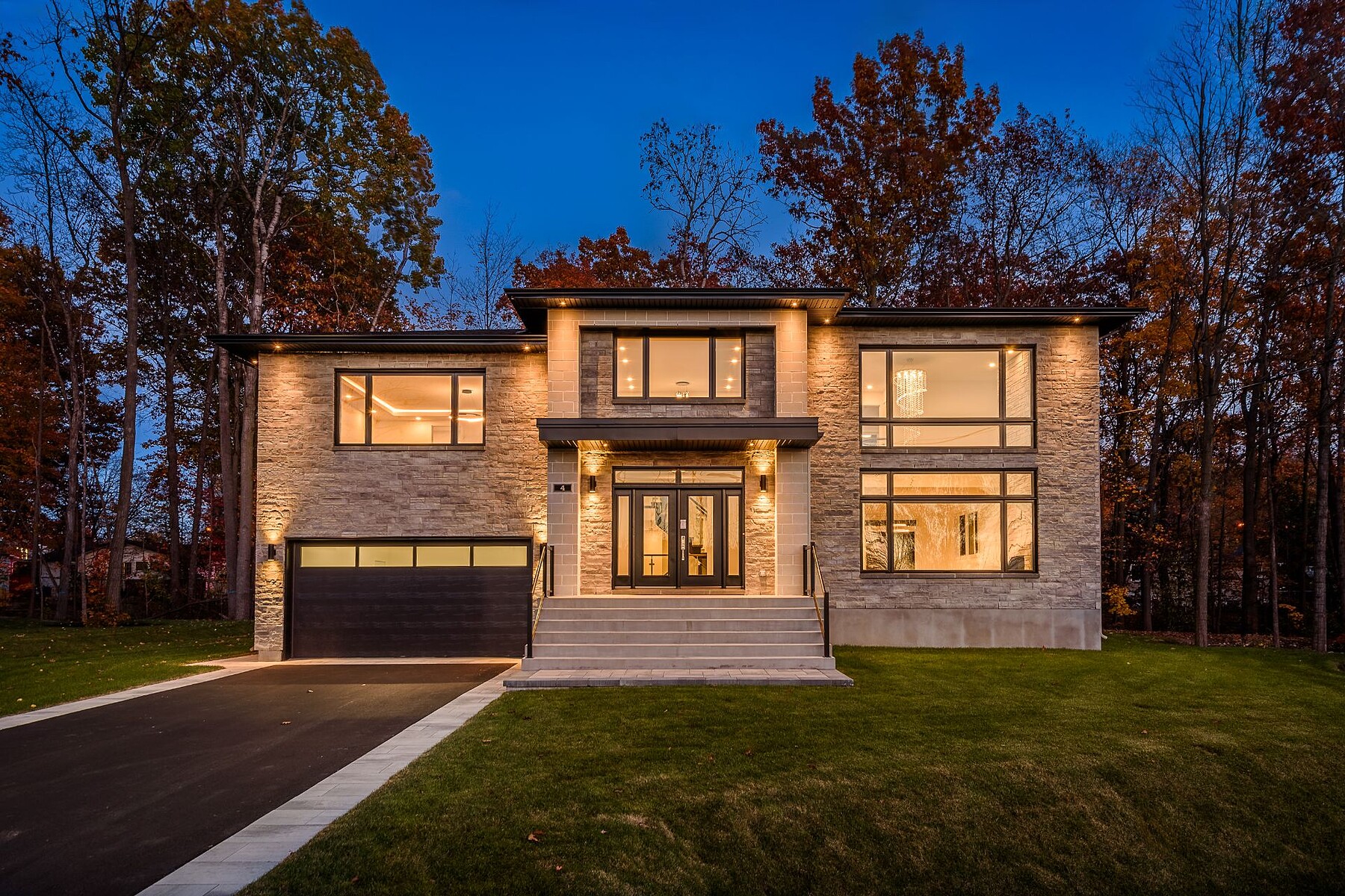 4 Rue du Marais, NotreDamedel'ÎlePerrot, Quebec Sotheby's