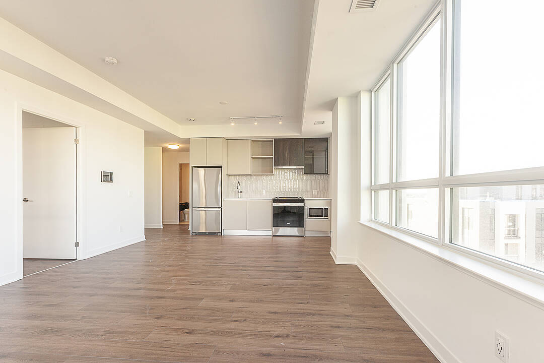 405 Dundas Street W #413, Oakville, Ontario