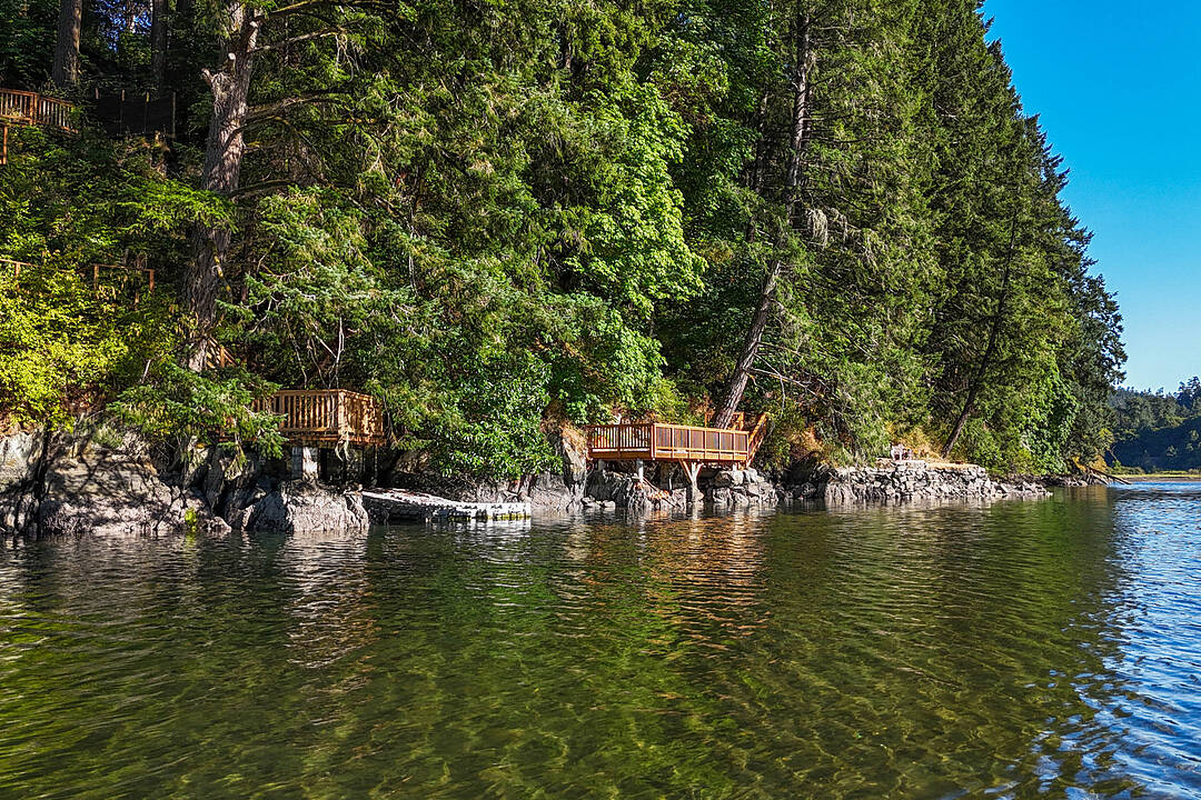 1709 Falcon Heights Road, Langford, British Columbia