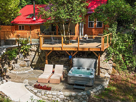 1709 Falcon Heights Road, Langford