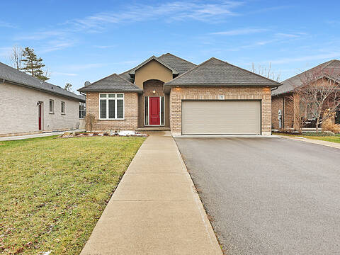 71 Mason Court, Welland