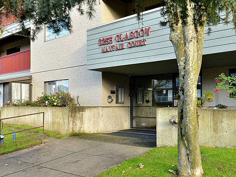 403-3255 Glasgow Avenue, Victoria