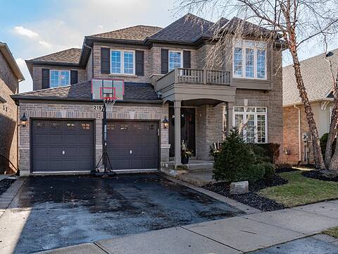 2192 Rochester Circle, Oakville