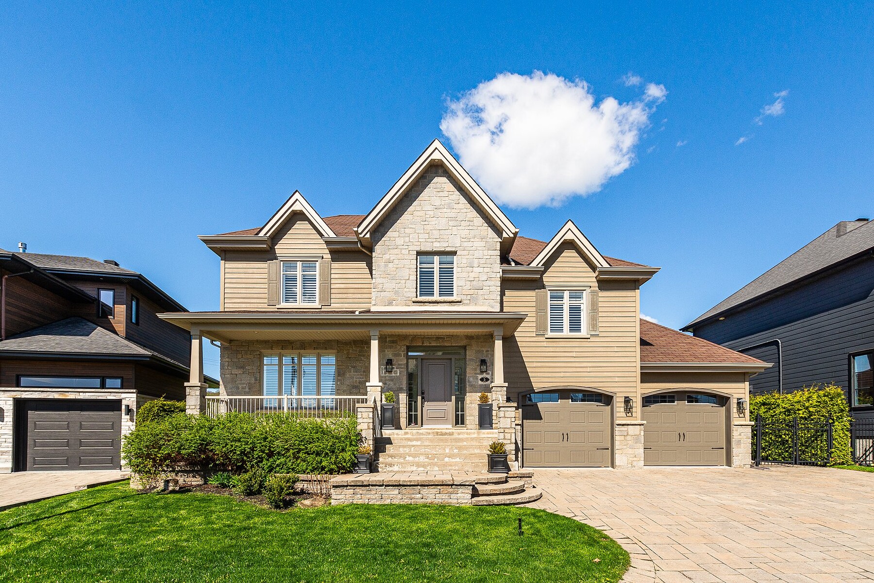 5 Rue de l'ÎlotduCoteau, SaintBasileleGrand, Québec Sotheby's