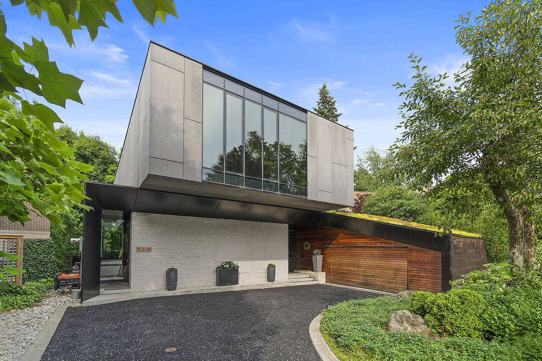 95 Riverview Dr, Toronto, Ontario
