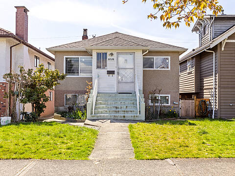 2258 Napier Street, Vancouver