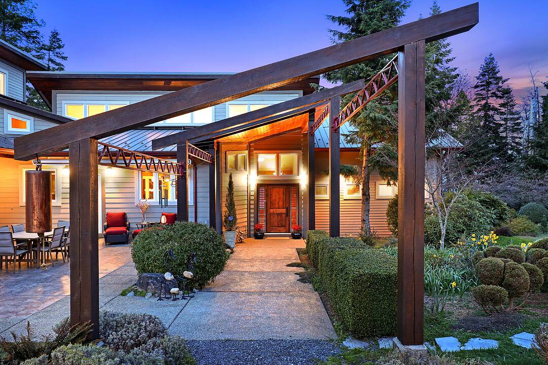 6520 Eagles Drive, Courtenay, British Columbia