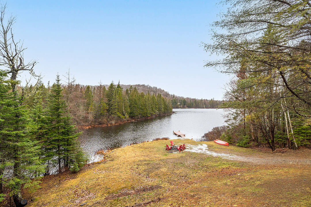 26 Jardin Lane, Maynooth, Ontario Sotheby's International Realty Canada