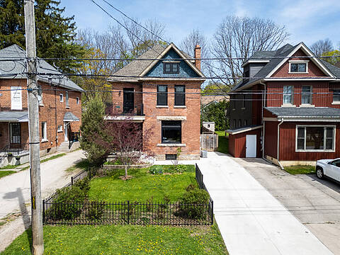 715 4th Avenue E, Owen Sound