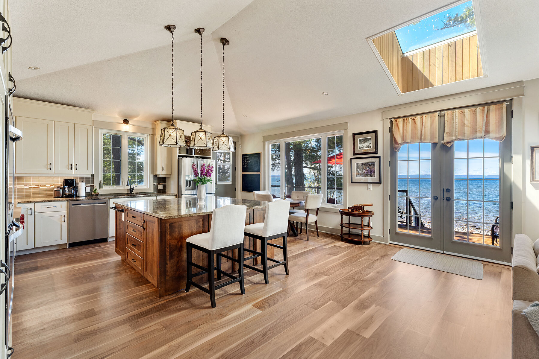 9 Monica Rd, Tiny, Ontario Sotheby's International Realty Canada