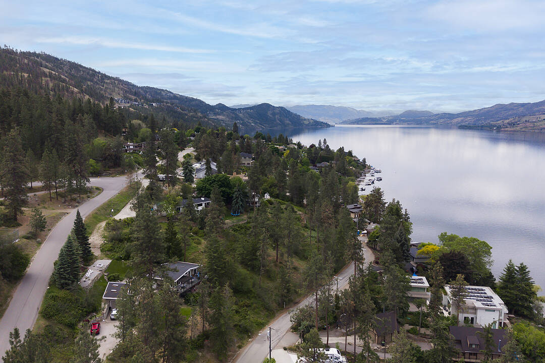 2320 Bennett Road, Kelowna, British Columbia