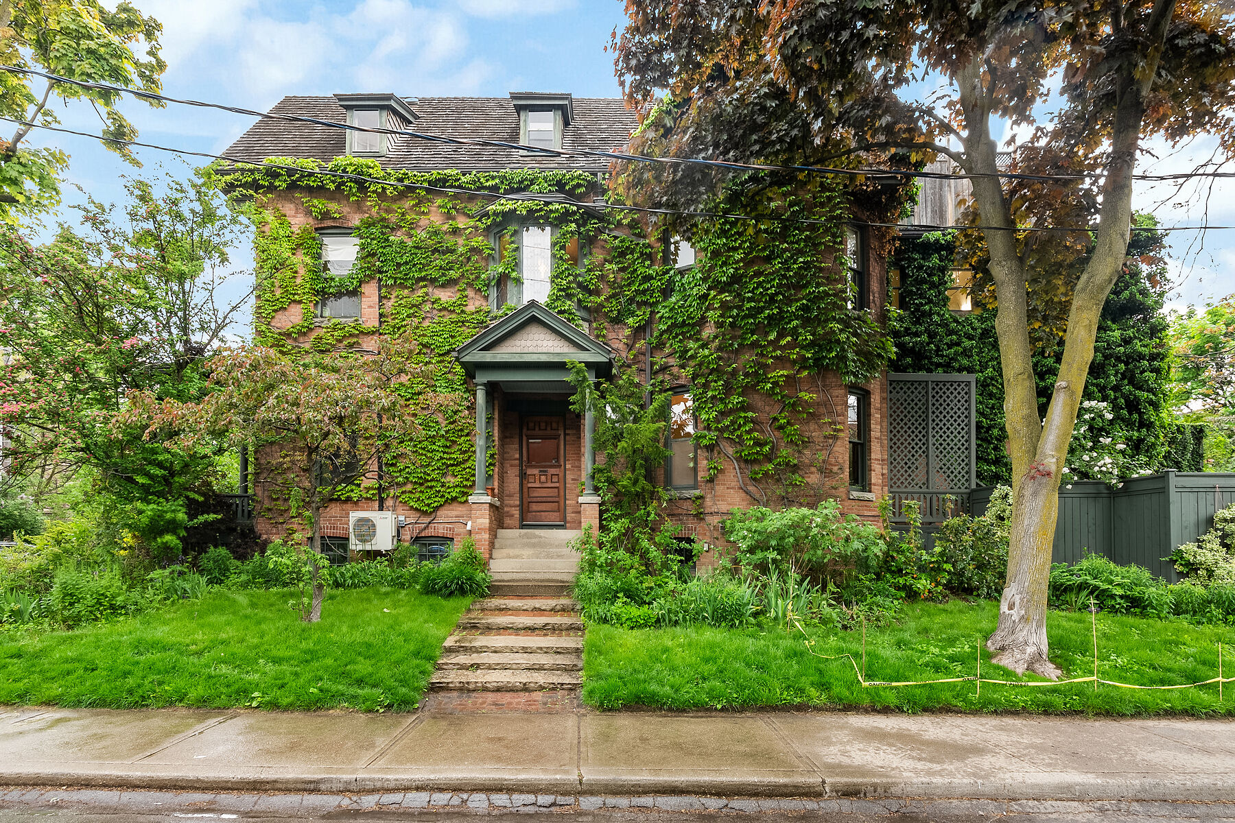 95 Howland Ave, Toronto, Ontario Sotheby's International Realty Canada