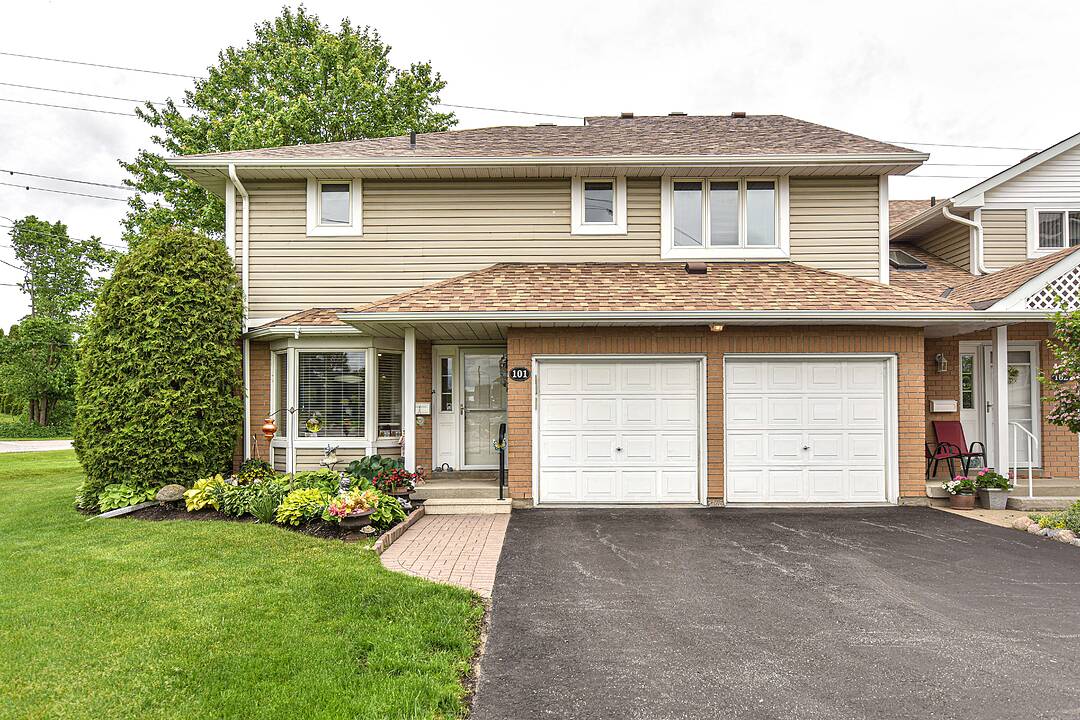 10 Museum Drive #101, Orillia, Ontario