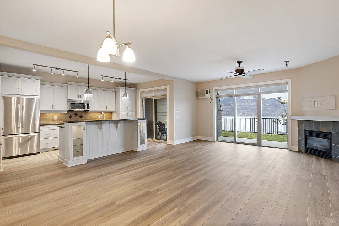 114-4350 Ponderosa Drive, Peachland, British Columbia