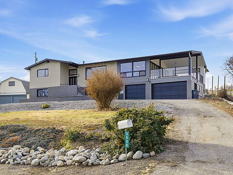 3906 Harding Road, West Kelowna