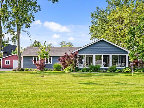880 Edgemere Rd, Fort Erie