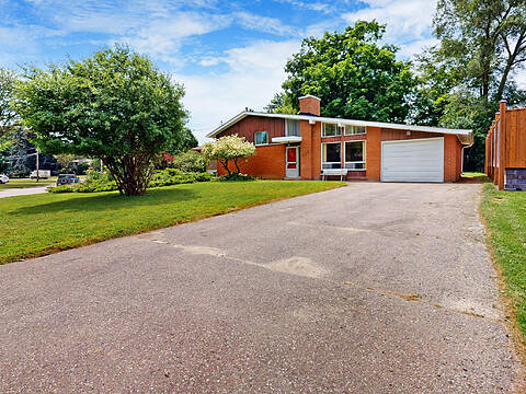 290 Pendermere Pkwy, Toronto