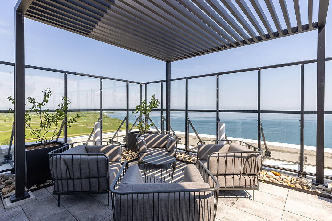 385 Winston Rd #PH 1903, Grimsby, Ontario