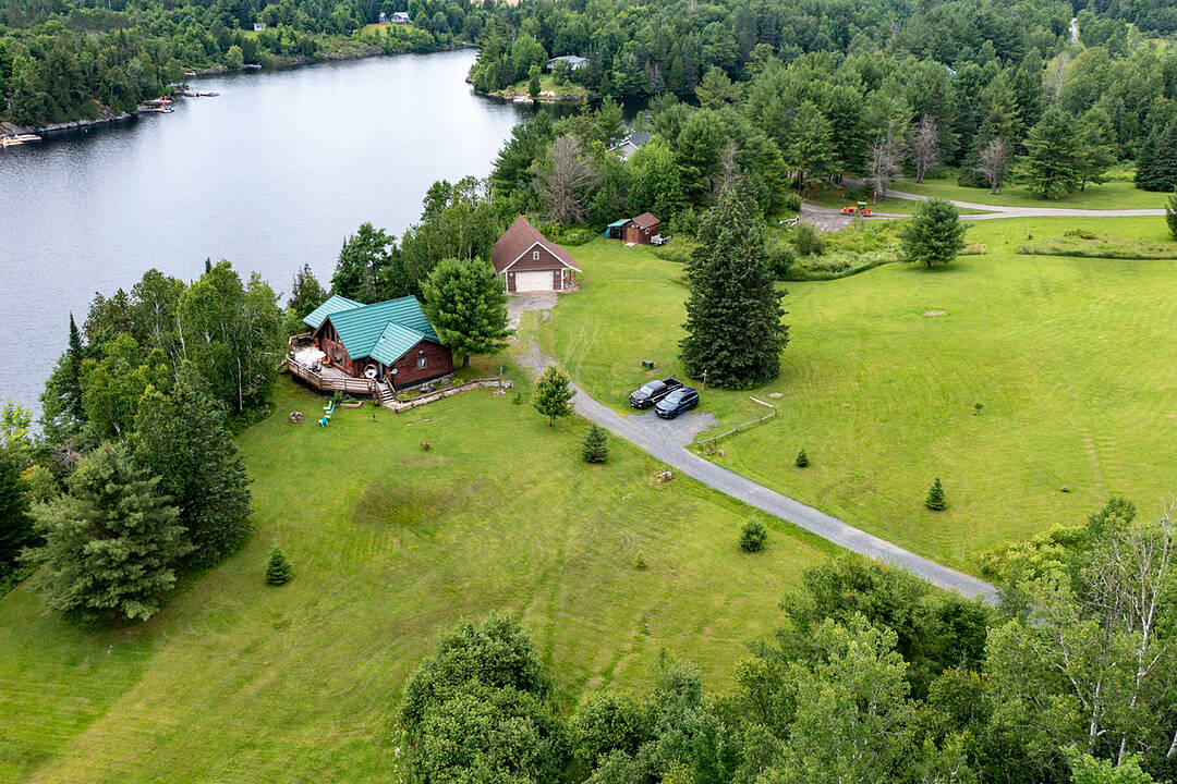 20 Kodiak Road, McKellar, Ontario