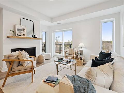 19B West St N #306, Kawartha Lakes