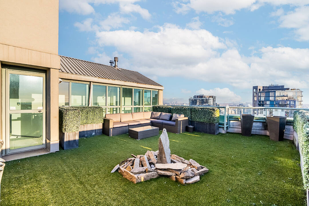 1188 Howe Street #2801, Vancouver, British Columbia
