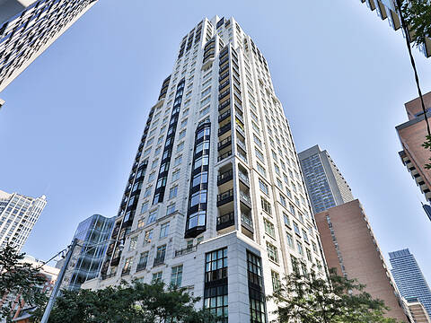 1 St Thomas St #9C, Toronto