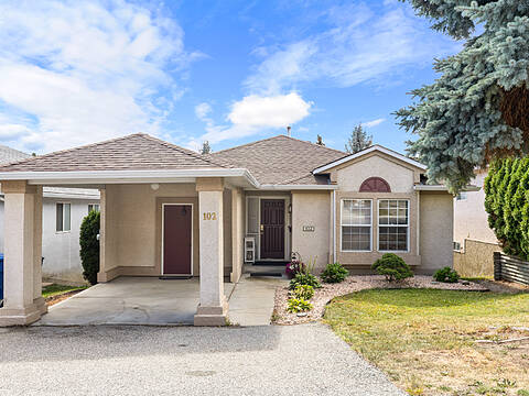 102-2440 Old Okanagan Highway, West Kelowna