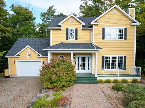 1701 Rue des Marguerites, Sainte-Adèle