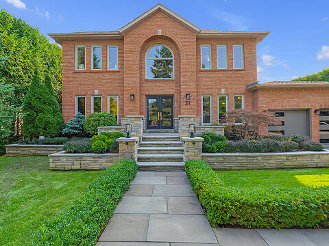31 Wilkinson Pl, Aurora