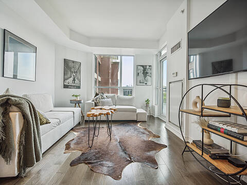 23 Glebe Rd W #625, Toronto