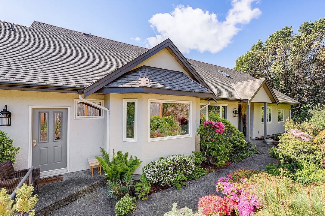 1345 Readings Drive, North Saanich, British Columbia