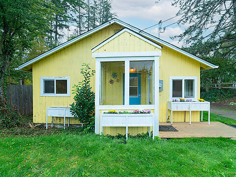 1360 Errington Road, Errington