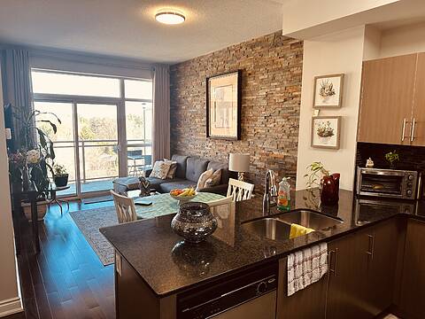 281 Woodbridge Ave #510, Vaughan