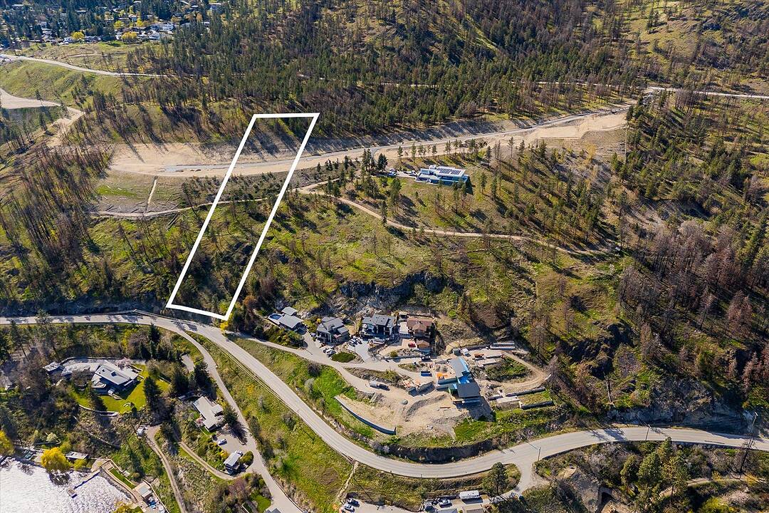 7-1045 Bear Creek Lane, West Kelowna, British Columbia