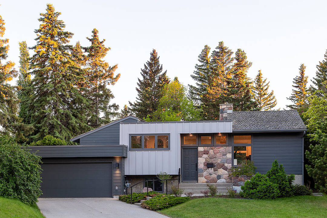 20 Varbay Place NW, Calgary, Alberta