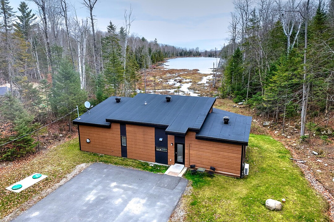224 Ch. du Lac-Lili, Chertsey, Québec