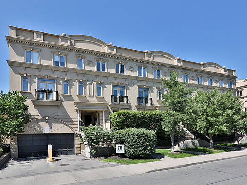70 Carr St #Th20, Toronto