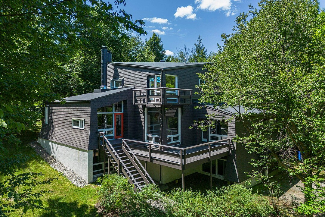 109 Rue de Rouville, Bromont, Québec