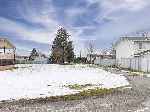 165 Mccurdy Road, Kelowna