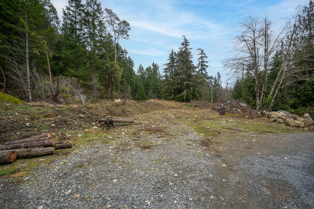 687-689 Shawnigan Lake Road, Shawnigan Lake, British Columbia