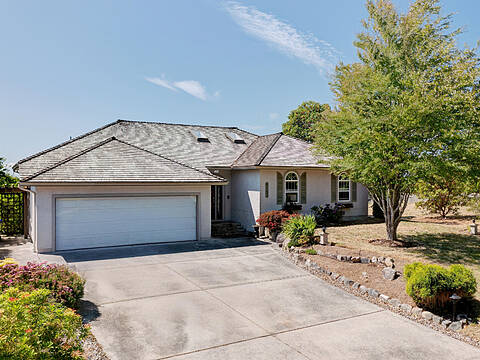 6183 Oracle Road, Sechelt